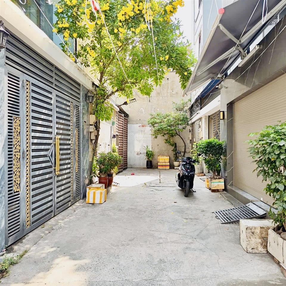 Lô đất đẹp hẻm ô tô gần emart phan văn trị