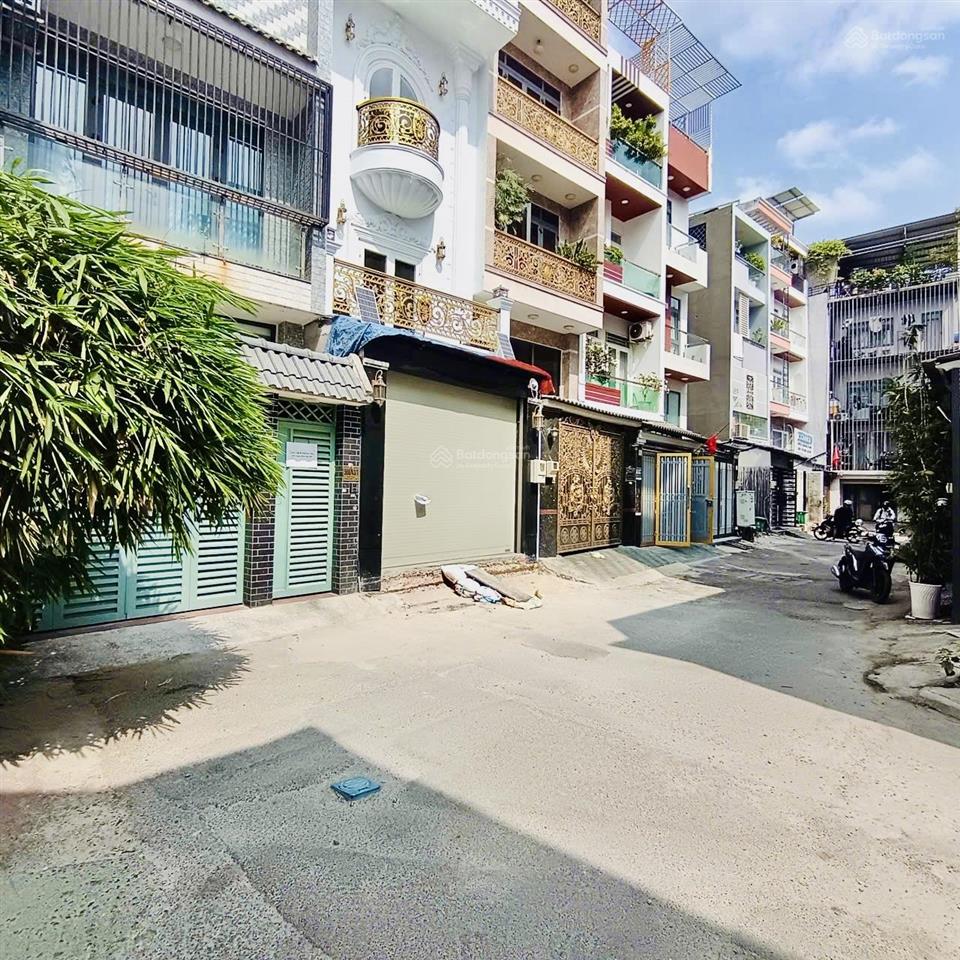 Lô đất đẹp hẻm ô tô gần emart phan văn trị