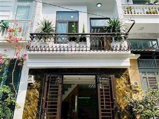 Bán nhà riêng 2pn, 2wc tại hòa bình, 40m2, đẹp, nhiều tiện ích.