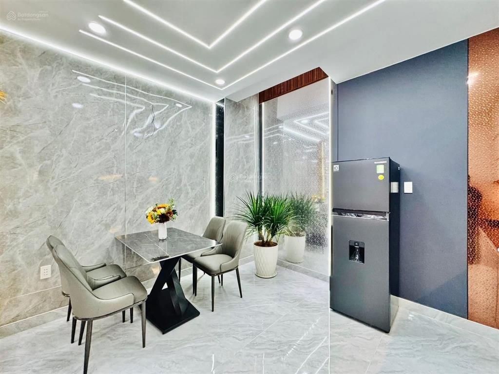  chính chủ để mua nhà dương quảng hàm  gò vấp, giá full, dt 65m2, hẻm 6m, thuê 16tr