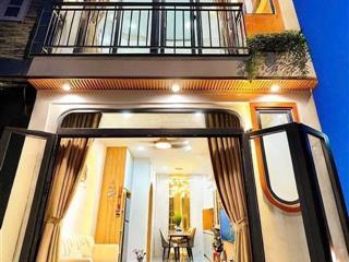 Chủ kẹt tiền bán gấp nhà dương văn cam, trường thọ, thủ đức, giá 2,3 tỷ, dt 40m2, sổ hồng riêng.