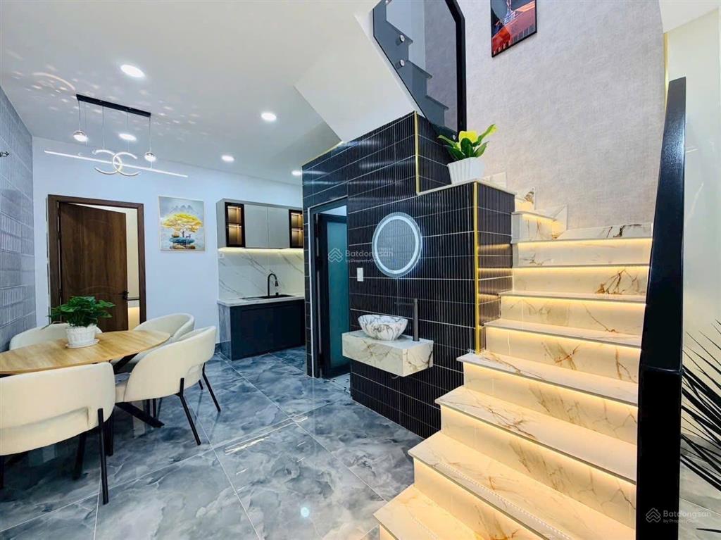 Bán nhà hẻm xe hơi lê lợi gò vấp. giá 2tỷ850tr, dt 53,8m2