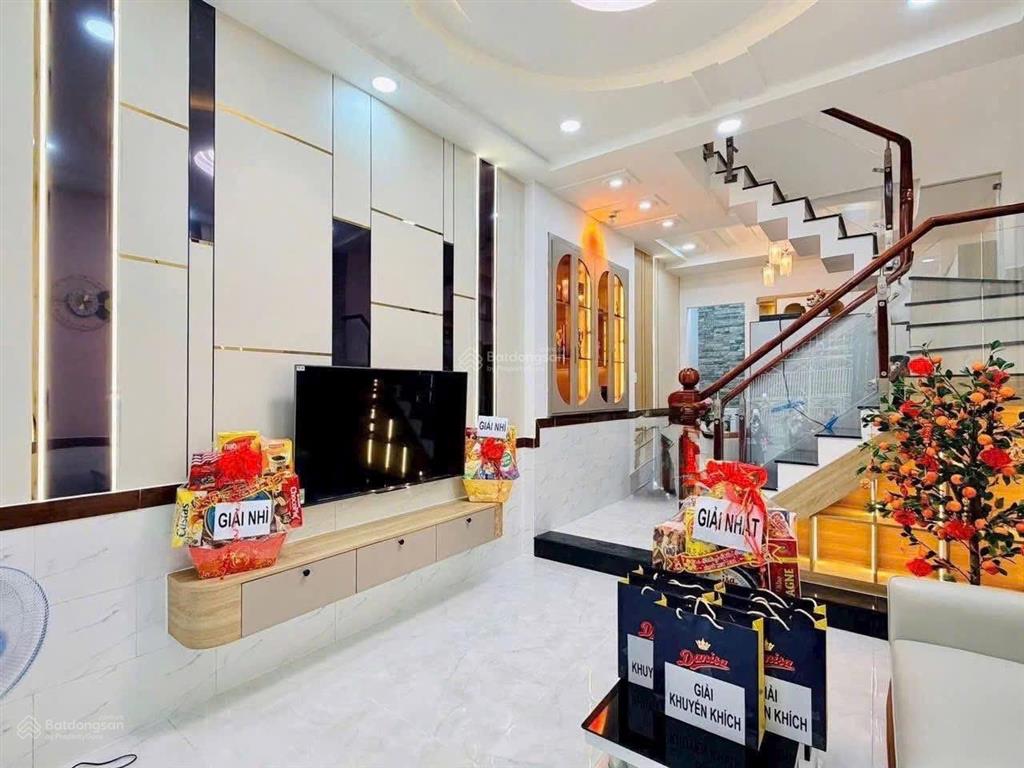 Nhà ngộp cần bán gấp hẻm nguyễn văn lượng gò vấp. giá 3tỷ2, dt 57,3m2
