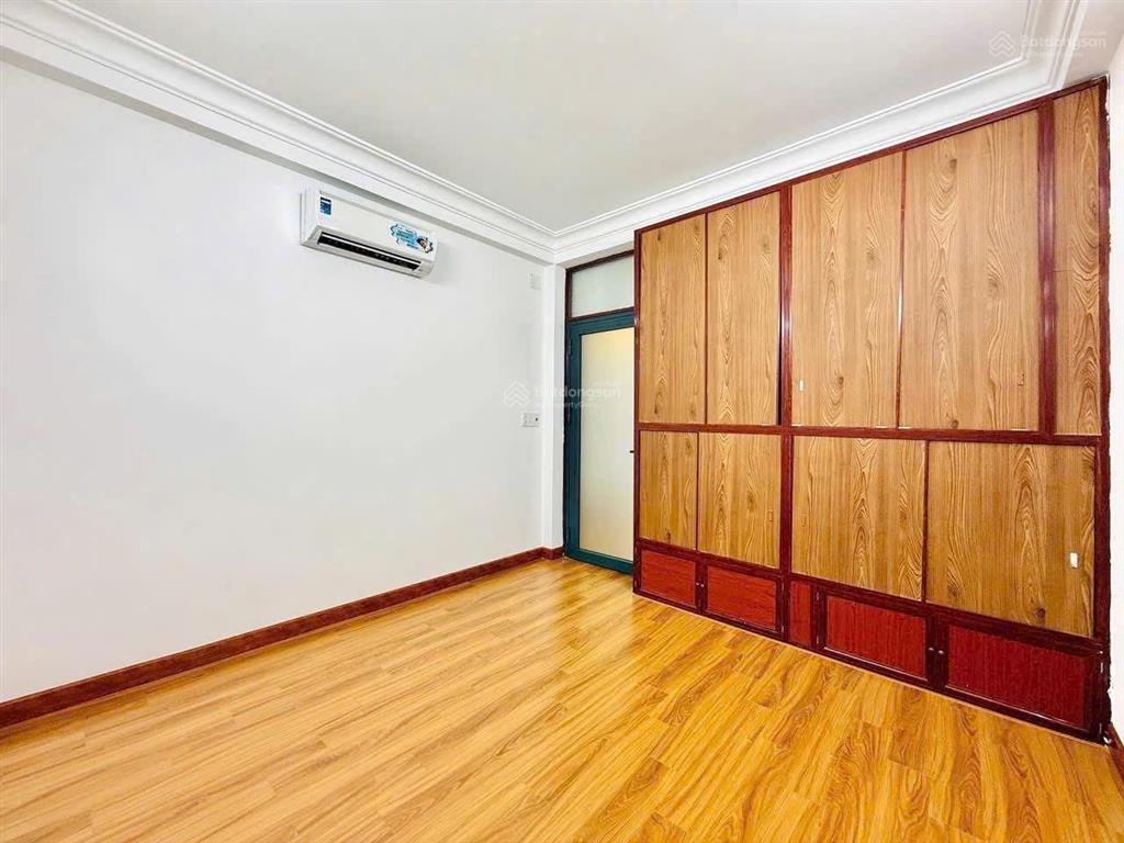 Nhà đẹp dương quảng hàm p.6 gò vấp  giá 3tỷ920  dt 50,6m2