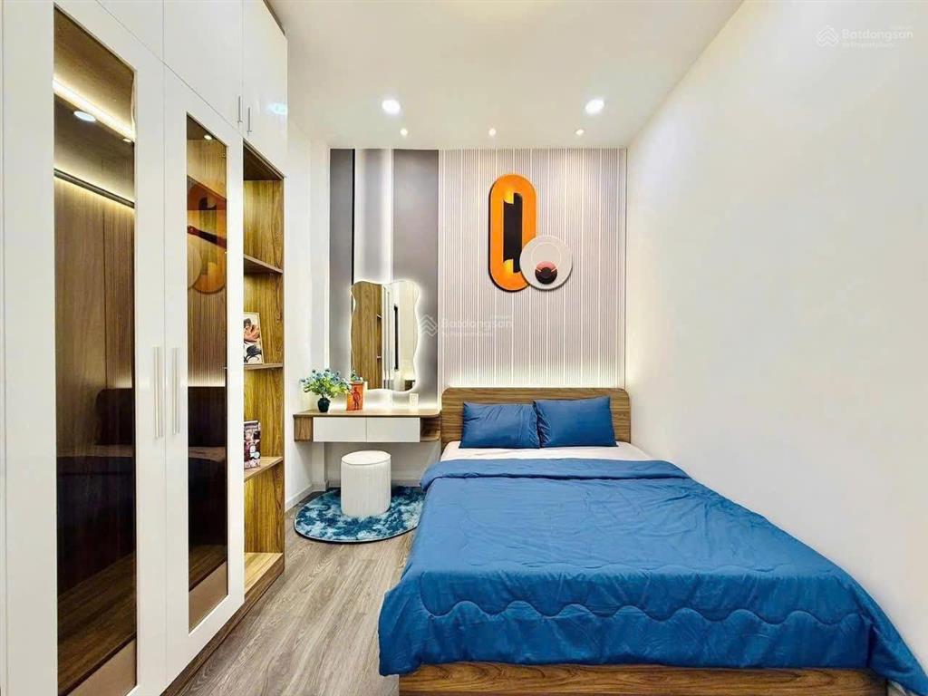 Nhà ngộp chủ cần bán gấp hẻm nguyễn kiệm phú nhuận. dt 51,3m2
