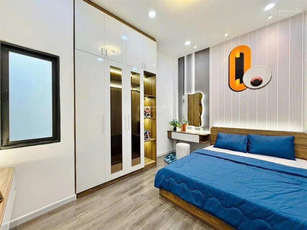 Nhà ngộp chủ cần bán gấp hẻm nguyễn kiệm phú nhuận. dt 51,3m2