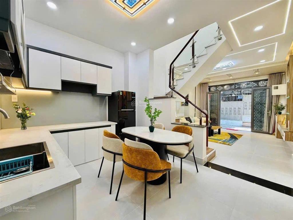 Nhà ngộp chủ cần bán gấp hẻm nguyễn kiệm phú nhuận. dt 51,3m2