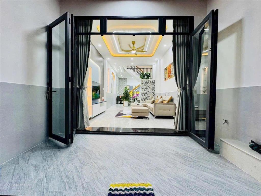 Cô trinh cần bán gấp nhà hẻm xe hơi bùi đình tuý bình thạnh. dt 52m2 shr chính chủ