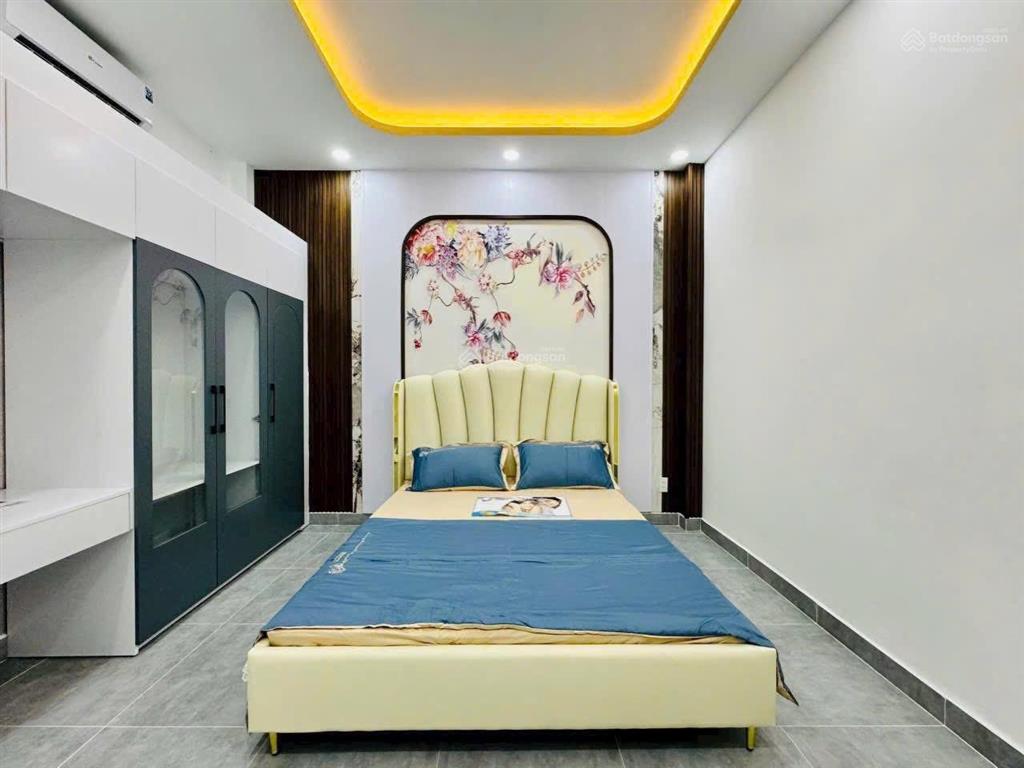 Cô trinh cần bán gấp nhà hẻm xe hơi bùi đình tuý bình thạnh. dt 52m2 shr chính chủ
