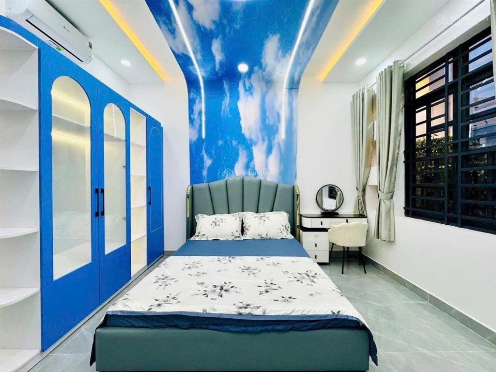 Cô trinh cần bán gấp nhà hẻm xe hơi bùi đình tuý bình thạnh. dt 52m2 shr chính chủ