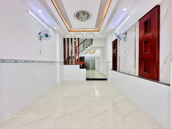 Chú ba cần bán nhà hẻm phan văn trị bình thạnh. giá 4tỷ4, dt 62m2