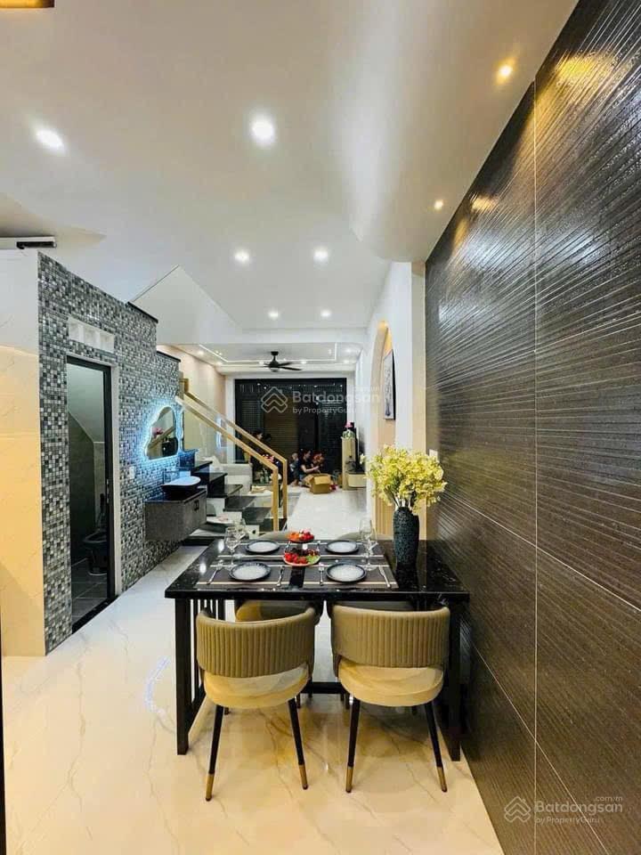 Bán nhà mới hẻm đường quang trung gv. giá 3tỷ5, dt 44m2 nhà 1trệt 1lầu