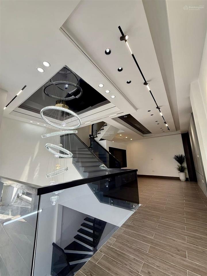 Vila mini có gara xe hơi chỉ 6tỷ8 sổ riêng,xem nhà tại thủ đức