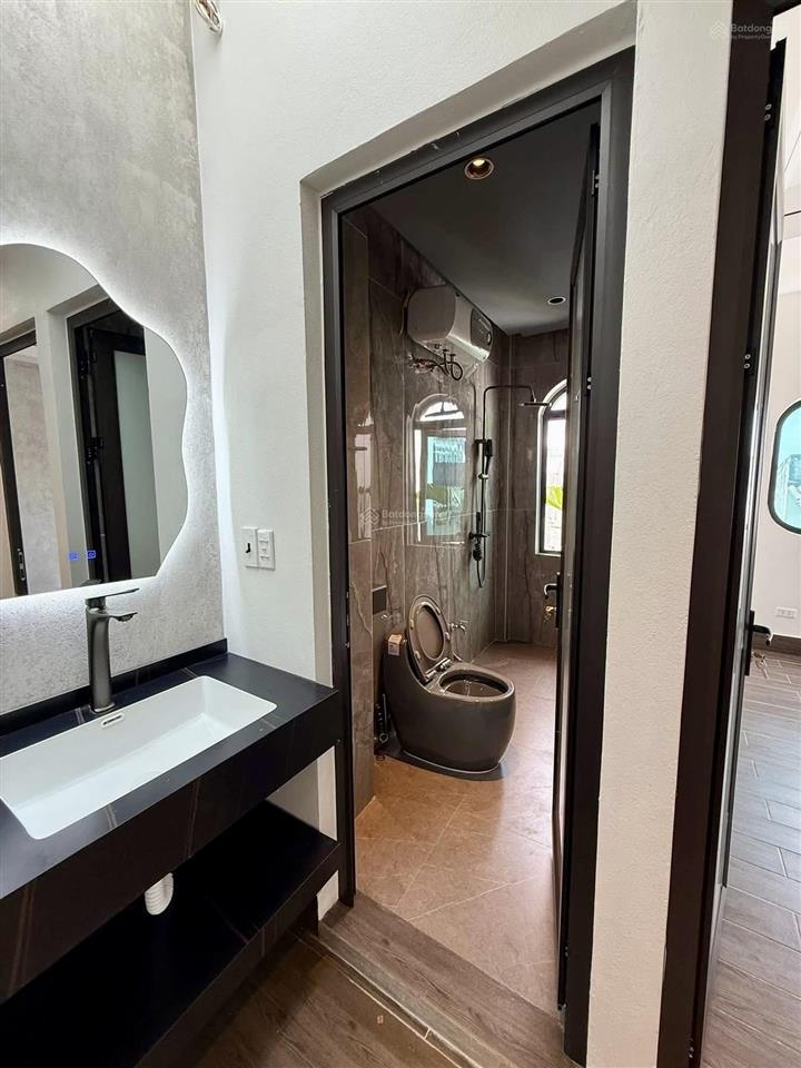 Vila mini có gara xe hơi chỉ 6tỷ8 sổ riêng,xem nhà tại thủ đức