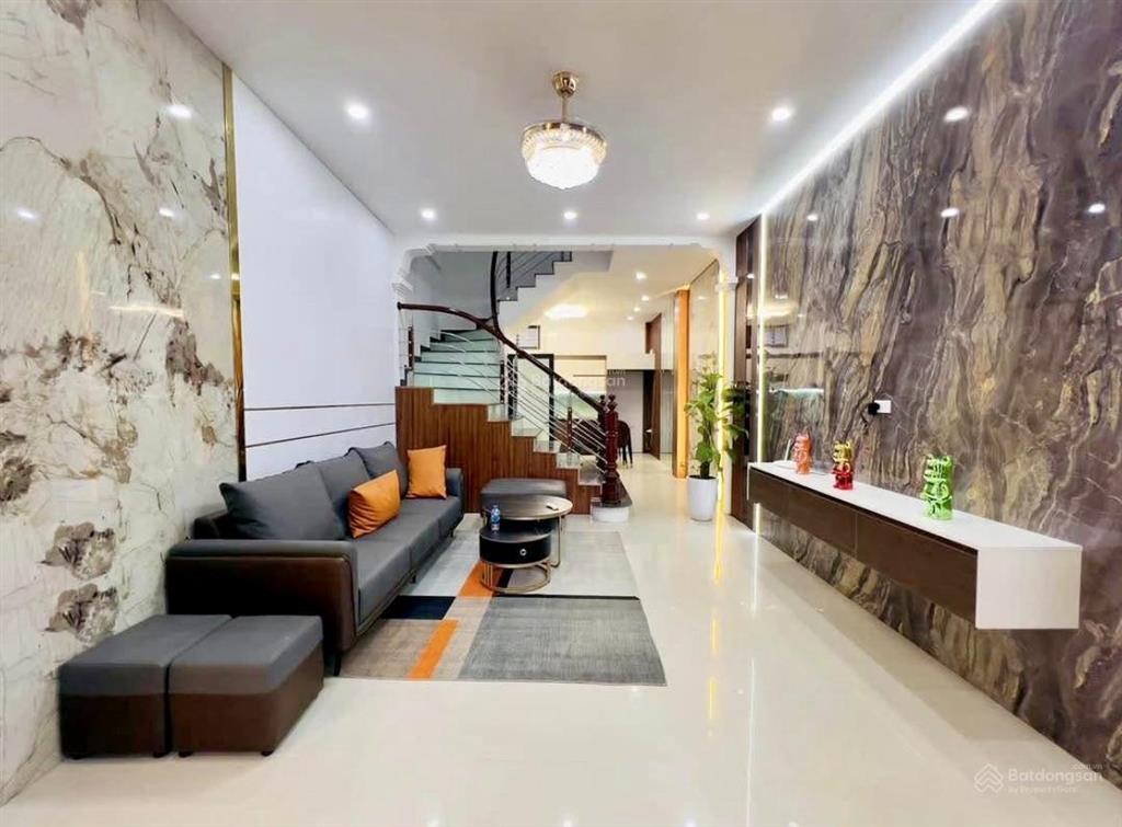 Bán nhà điện biên phủ, 3 tỷ dt56m2 đang cho thuê 12tr