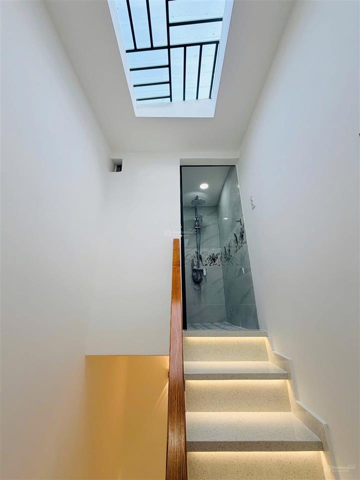 Nhà mới ở được luôndương quảng hàm khu vip gò vấp 3,4tỷ quá đẹp