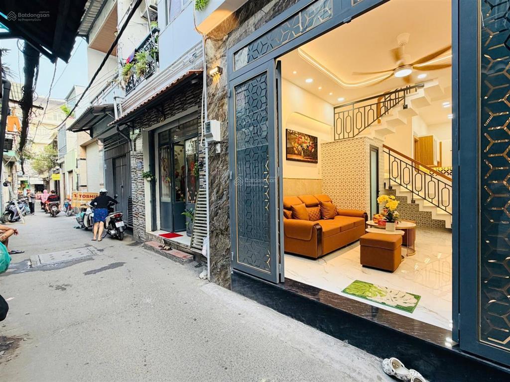 Nhà mới ở được luôndương quảng hàm khu vip gò vấp 3,4tỷ quá đẹp