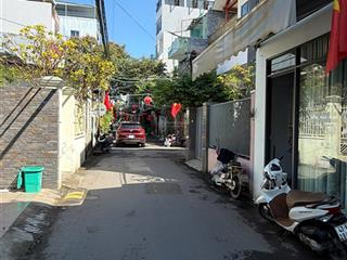 Hiếm  bán đất tặng nhà c4  đường lê hữu trác  sơn trà  giáp biển.