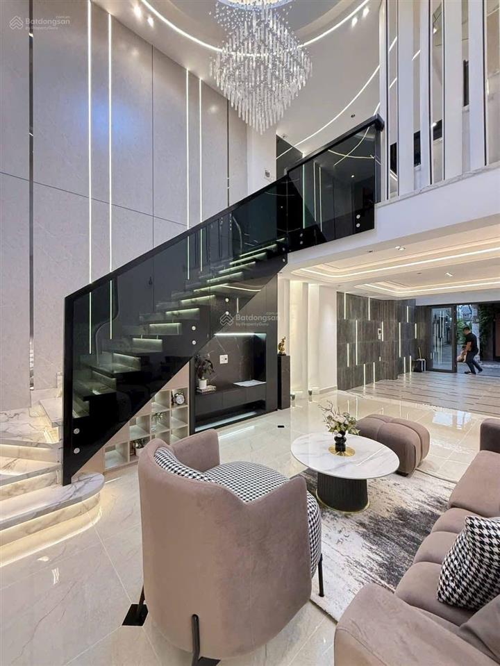 Giá cực hiếm! bán lỗ vốn nhà đoàn thị điểm, p1, phú nhuận. dt 61,1m2. giá 4tỷ290. cho thuê 19tr/th