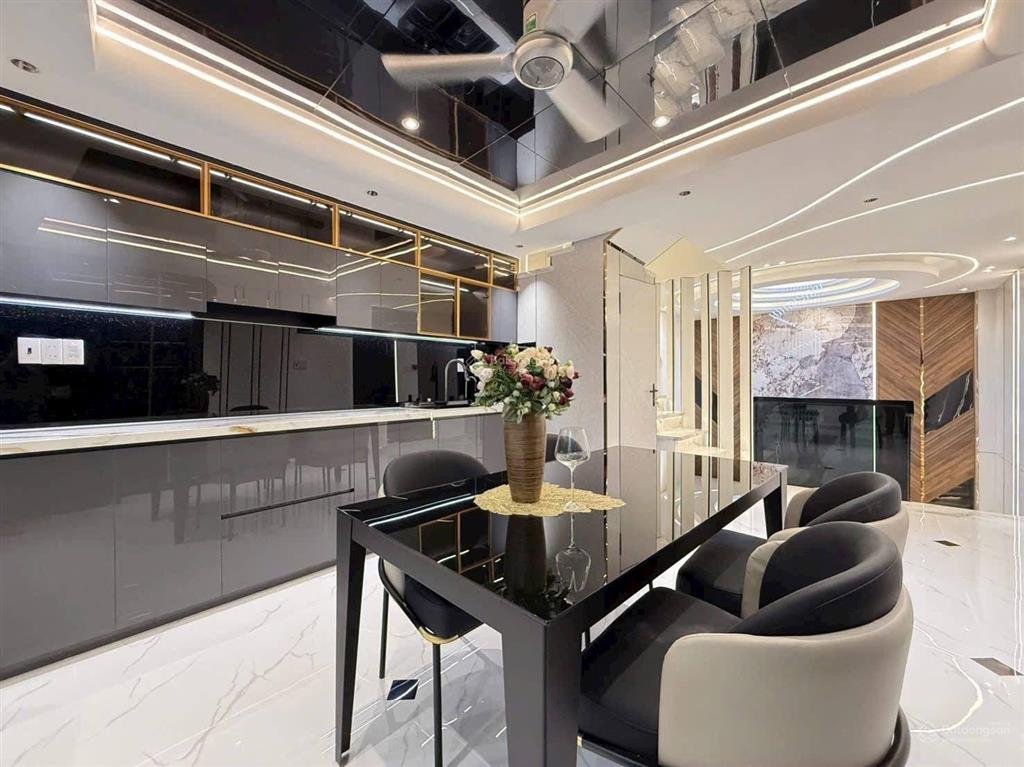 Giá cực hiếm! bán lỗ vốn nhà đoàn thị điểm, p1, phú nhuận. dt 61,1m2. giá 4tỷ290. cho thuê 19tr/th