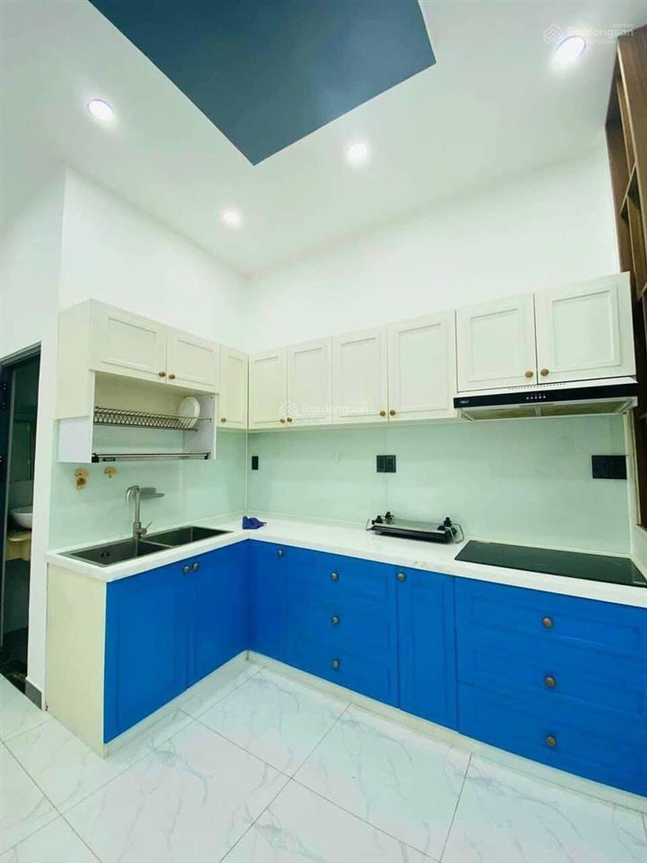 Bán gấp nhà riêng hẻm ô tô đối diện bệnh viện quân y 175,nguyễn kiệm,gò vấp. dt 61,5m2. giá 2,9tỷ