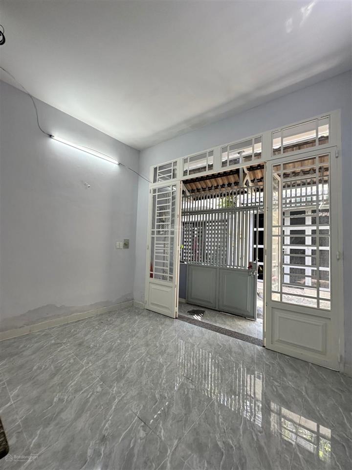  vị trí ngay sát mặt tiền lê văn quới, ngã tư bốn xã, phan anh, hòa bình.