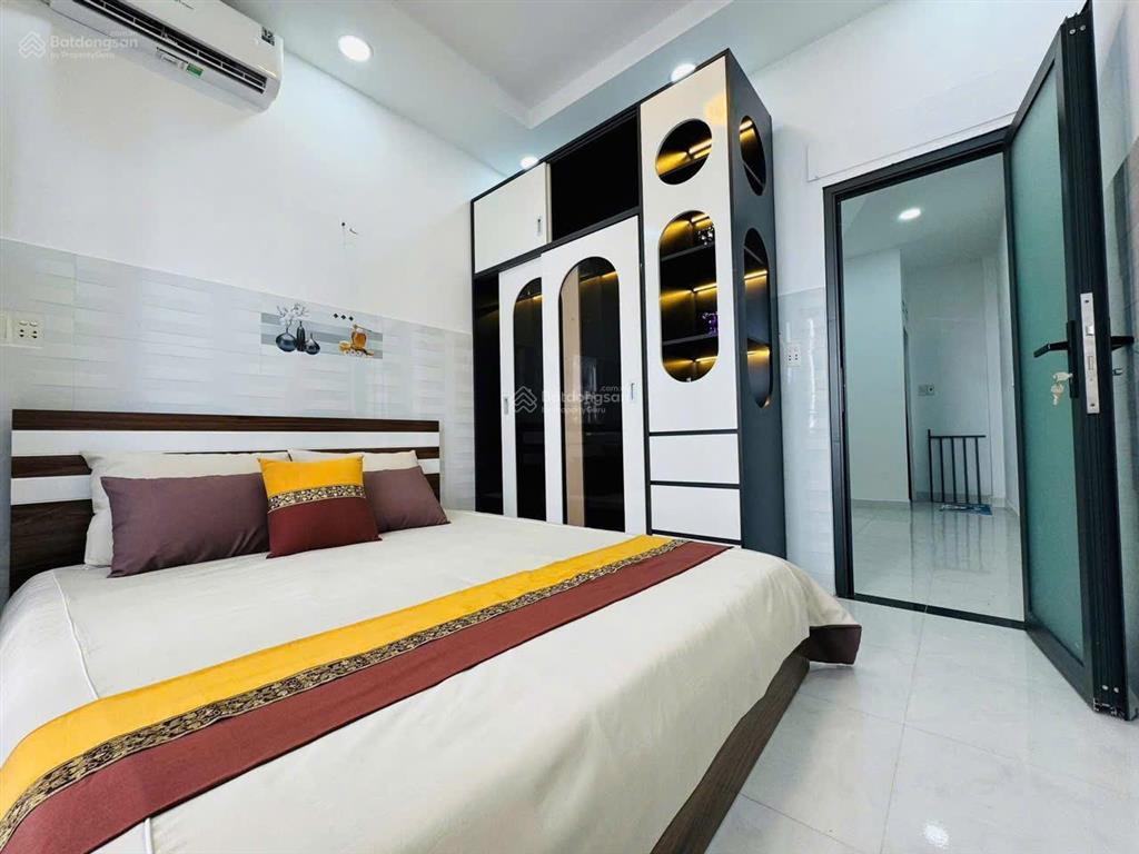 Nhà lê văn duyệt  p7 bình thạnh  3pn 3wc  chỉ 3 tỷ 2!