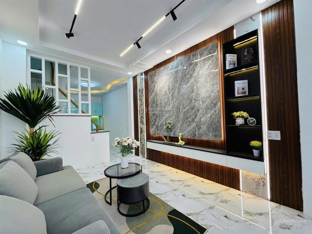 Nhà lê văn duyệt  p7 bình thạnh  3pn 3wc  chỉ 3 tỷ 2!