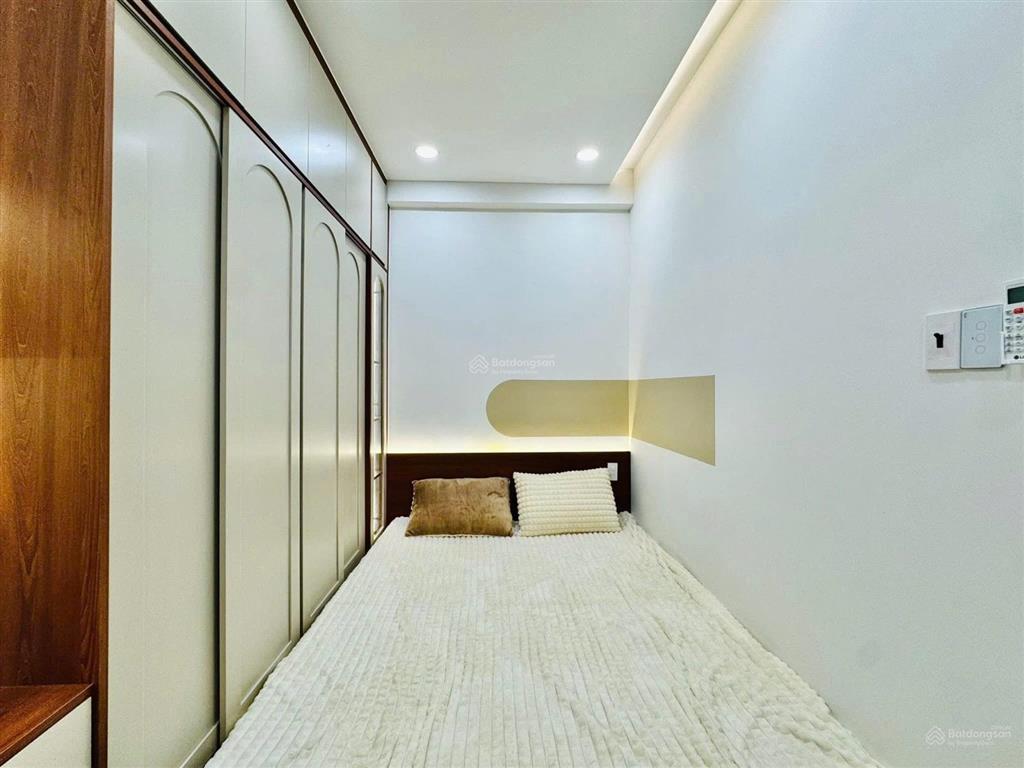 Nhà gần chợ gò vấp 3,2 tỷ  hđ thuê 14tr/tháng  3pn (có pn trệt)  shr  hxh