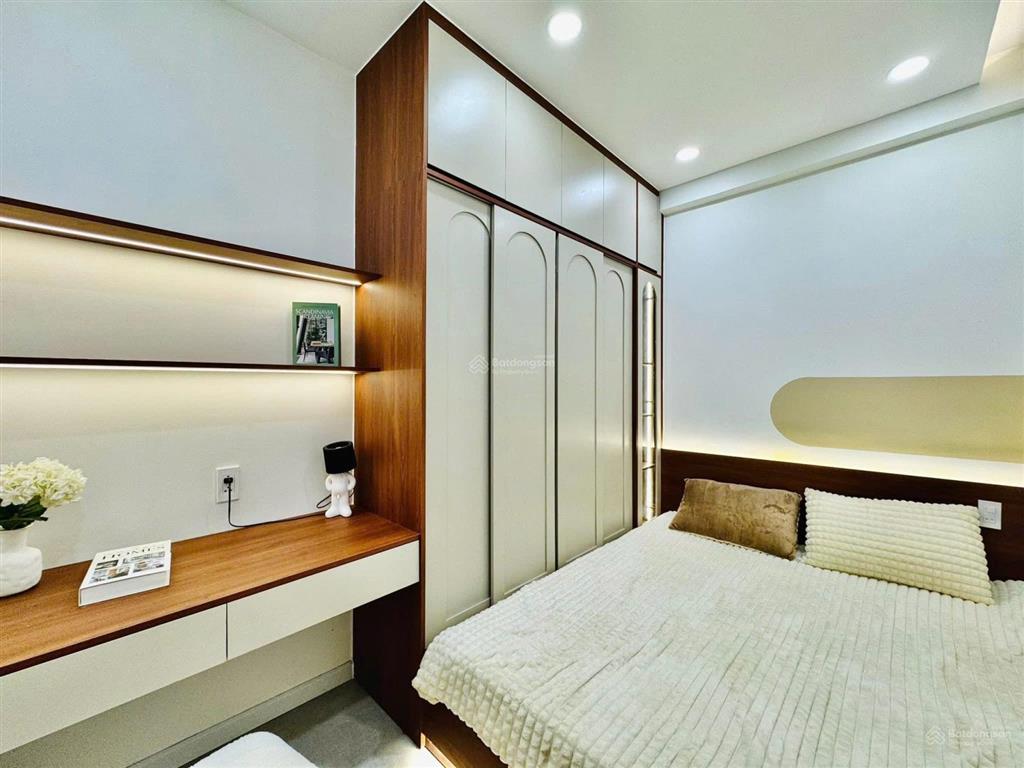 Nhà gần chợ gò vấp 3,2 tỷ  hđ thuê 14tr/tháng  3pn (có pn trệt)  shr  hxh