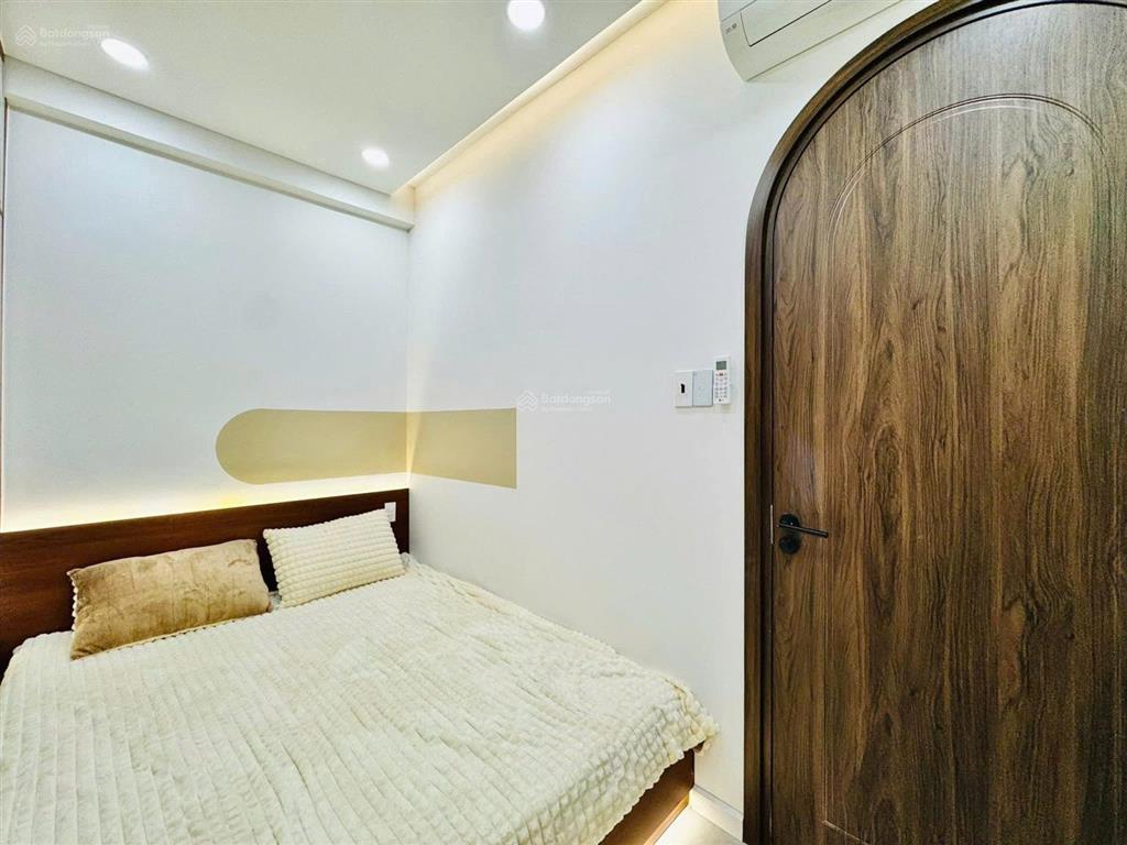 Nhà gần chợ gò vấp 3,2 tỷ  hđ thuê 14tr/tháng  3pn (có pn trệt)  shr  hxh