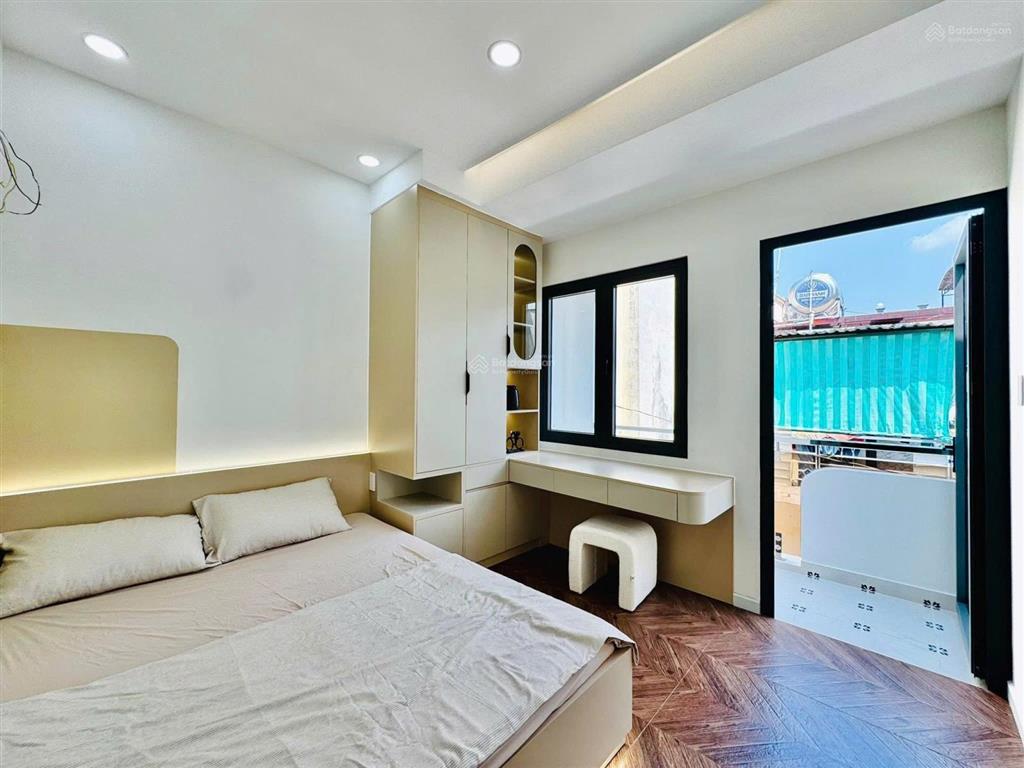 Nhà gần chợ gò vấp 3,2 tỷ  hđ thuê 14tr/tháng  3pn (có pn trệt)  shr  hxh