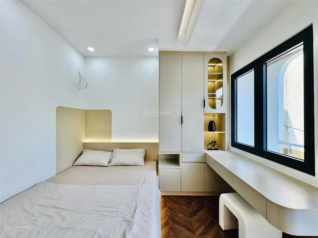 Nhà gần chợ gò vấp 3,2 tỷ  hđ thuê 14tr/tháng  3pn (có pn trệt)  shr  hxh