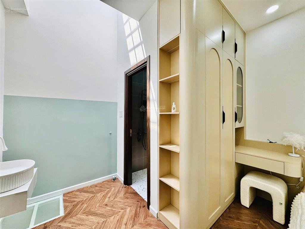 Nhà gần chợ gò vấp 3,2 tỷ  hđ thuê 14tr/tháng  3pn (có pn trệt)  shr  hxh