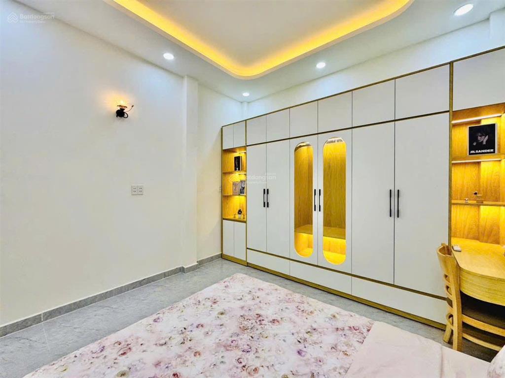 Chủ ngộp gần 50m2 nhà 3pn hxh lê quang định shr hđ thuê 13tr/tháng dọn ở ngay!