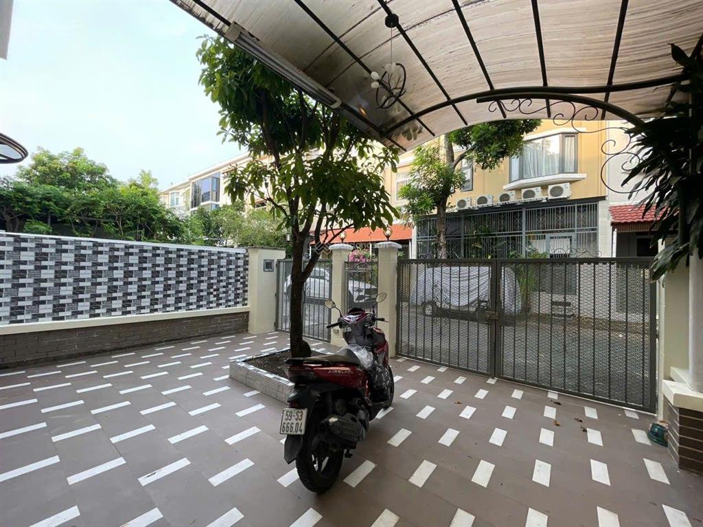 Cho thuê biệt thự phú mỹ hưng, cạnh công viên khu dân cư nam viên, 126m² (7x18m), 3 tầng, 3pn, 4wc
