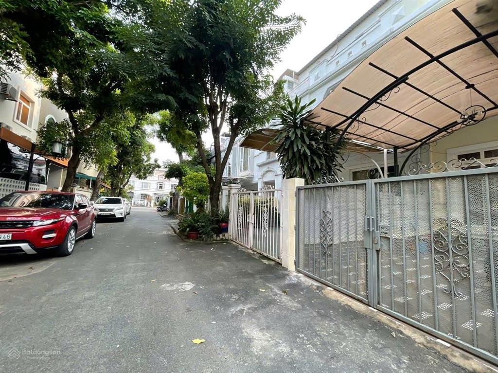 Cho thuê biệt thự phú mỹ hưng, cạnh công viên khu dân cư nam viên, 126m² (7x18m), 3 tầng, 3pn, 4wc