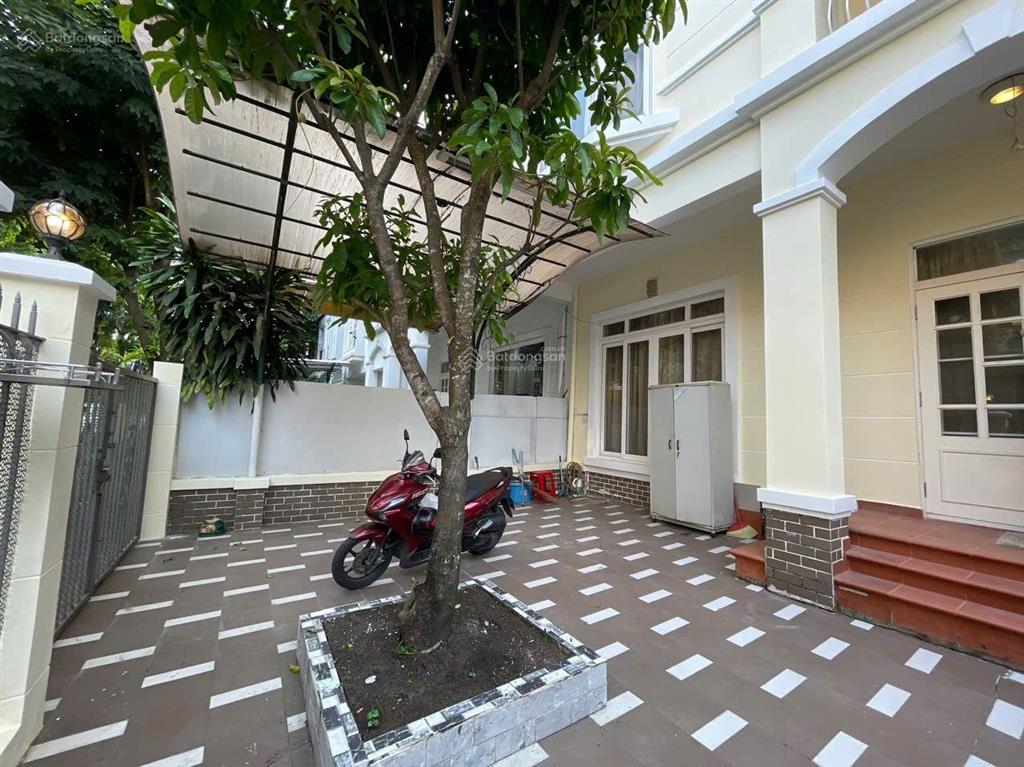 Cho thuê biệt thự phú mỹ hưng, cạnh công viên khu dân cư nam viên, 126m² (7x18m), 3 tầng, 3pn, 4wc
