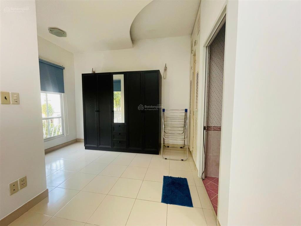 Cho thuê biệt thự phú mỹ hưng, cạnh công viên, khu compound, kế vivo, 126m2(7x18), 3 tầng, 3pn, 4wc