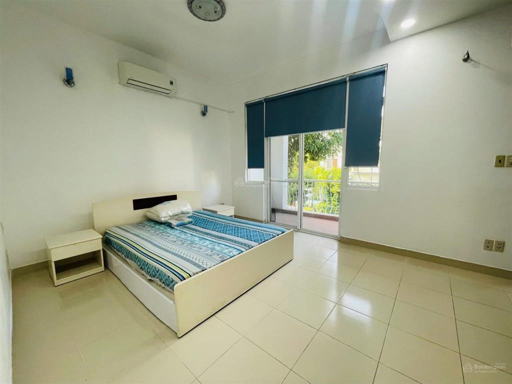 Cho thuê biệt thự phú mỹ hưng, cạnh công viên, khu compound, kế vivo, 126m2(7x18), 3 tầng, 3pn, 4wc