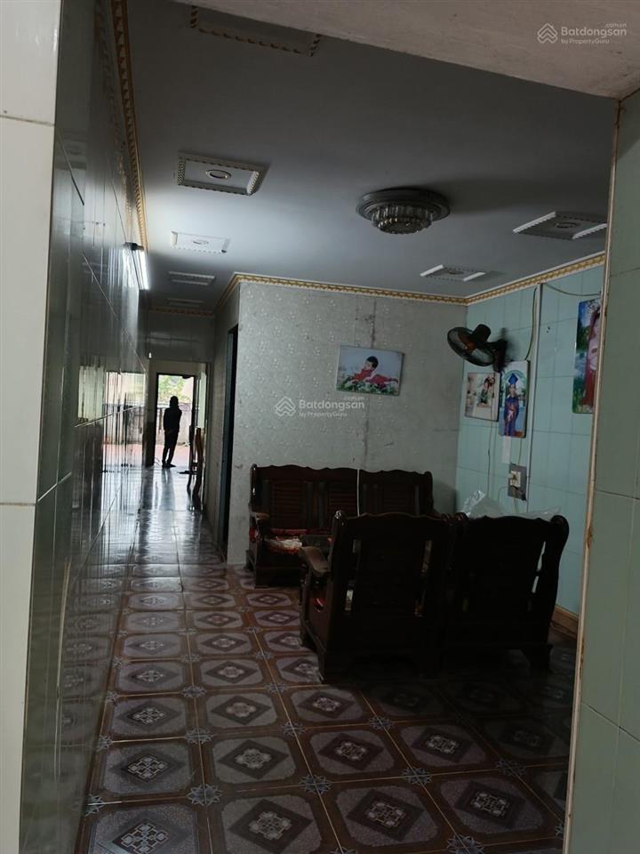 Chính chủ bán nhà mặt phố tại đầu phố bến hiệp, 120m2