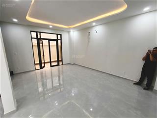 Căn kinh doanh có thang máy/máy lạnh giá chỉ 35tr hiếm nhất manhattan  ngay e tâm 0876 070 ***