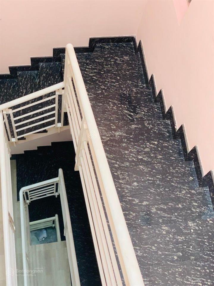 Bán gấp căn nhà 4 tầng, 67m2, 4pn, shr, chỉ 4.79 tỷ tl