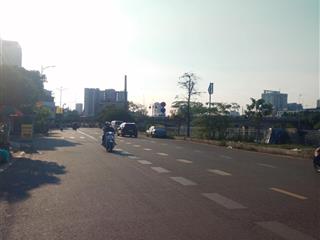 Chủ cần bán gấp nhà diện tích lớn 68m2  ngang hiếm ( 5.3m x 13m) 2 tầng hoài thanh q8  giá 6 tỏi