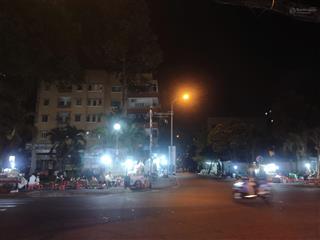 Chính chủ cần bán căn hộ cc bàu cát  2 pn  đồng đen  q.tân bình cách sân bay tsn 10p giá 1.6 tỷ