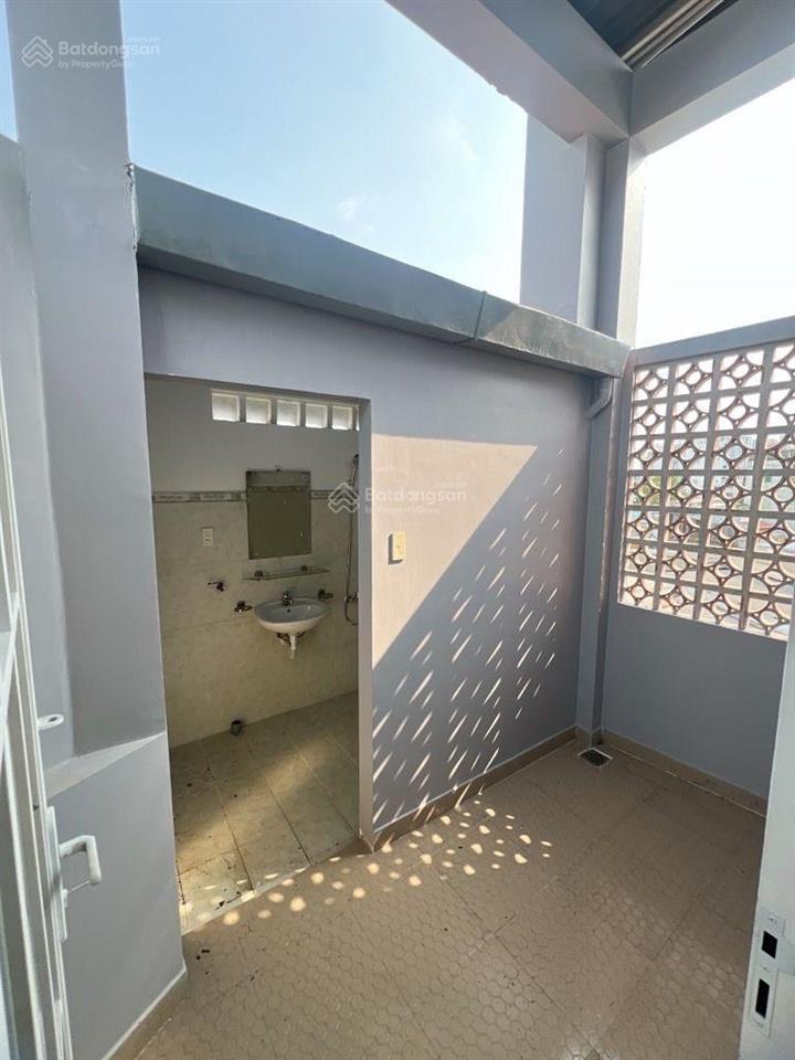 Nhà mới 4 tầng  7pn  74,2m2( 3.3/5.6 x 20 m) phạm thế hiển q8 gần parcmall q8 giá nhỉnh 7 tỷ.