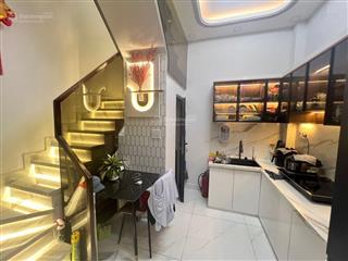 4 tỷ hơn nhà 3 tầng đẹp lung linh, ( 4x 8m) hẻm xe hơi  3pn lò gốm q6 gần chợ cây gõ q6