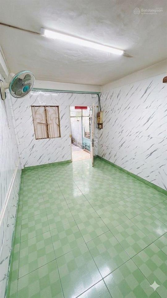 Bình tây q6  nhà 2 tầng 49m2 , nở hậu (3m5 x 15m)  3pn  nhà 1sẹc sát mặt tiền  giá 4.5 tỷ