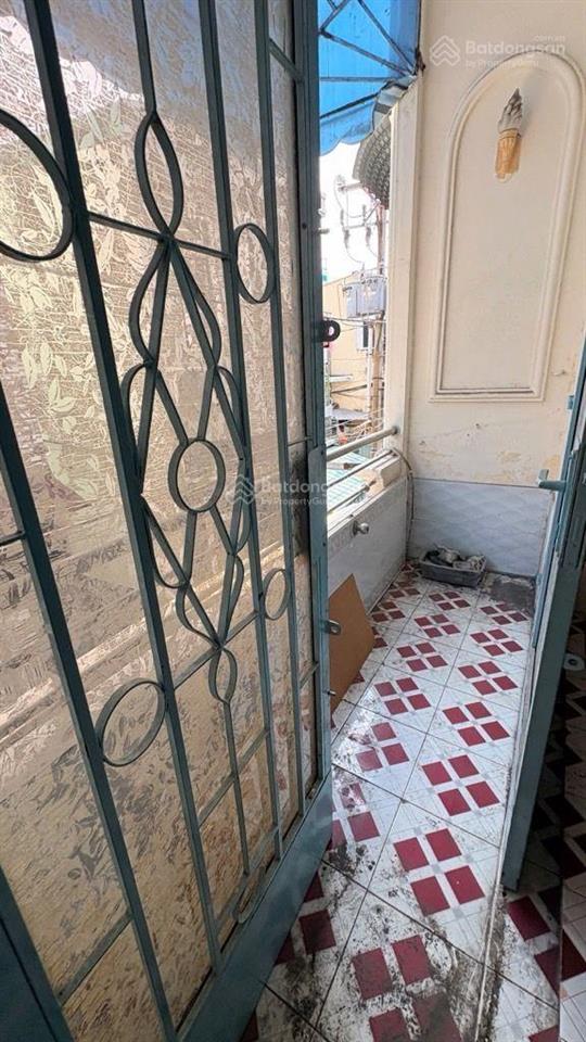 Bà ký q6 nhà 3 tầng btct ngang hiếm 4.5m bề thế dài 12m hẻm xe hơi đậu sát nhà giá nhỉnh 6 tỷ.