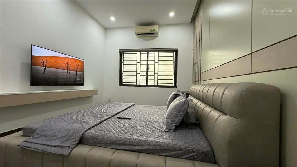 Nhà 3 tầng full nội thất,mặt tiền đặng huy trứ, ngay biển, khu du lịch mikazuki, giá chỉ nhỉnh 8 tỷ